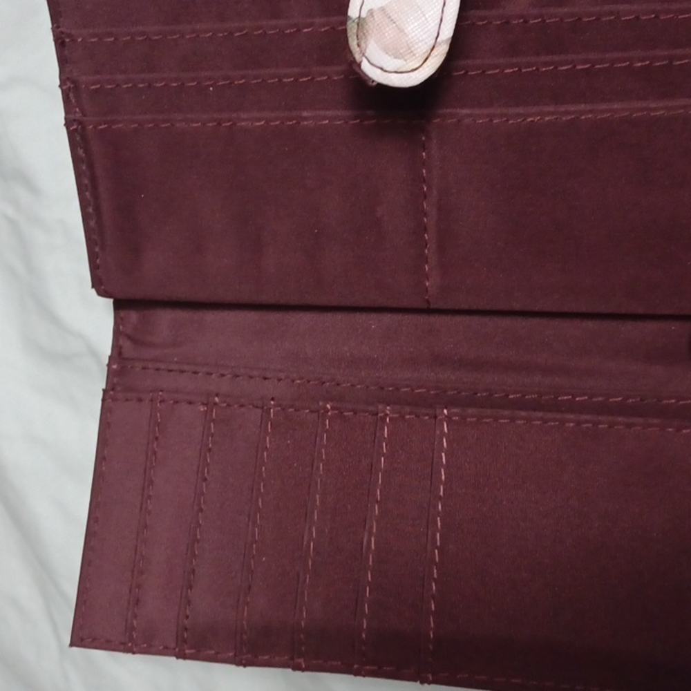 Wallet - Picture 4 of 4